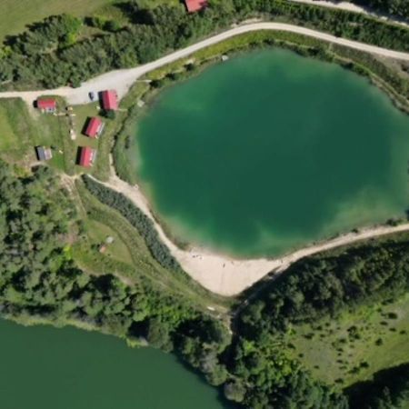 Miedzy Wodami - Domki Na Mazurach Mikołajki Exterior foto
